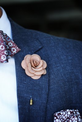 Lapel pin / boutonnier till fest och bröllop