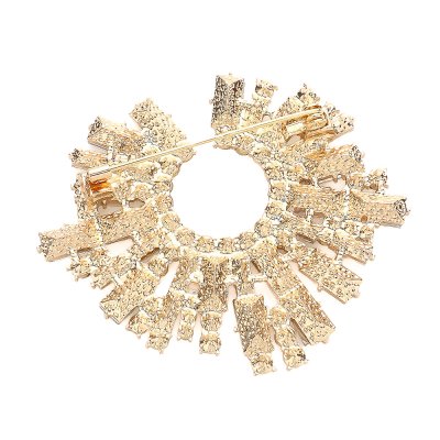 Brosch till fest och bröllop