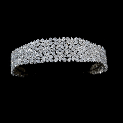 Diadem / hårsmycke till bal och bröllop