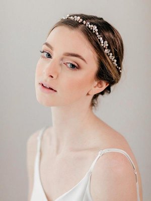 Hårsmycke / diadem / vine till fest eller bröllop