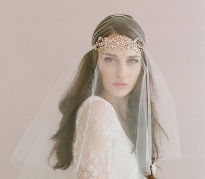 hårsmycke / vine / hårband till bal- eller bröllopsfrisyren!