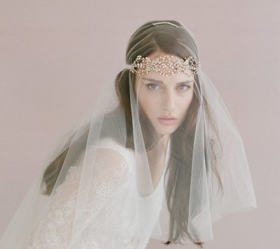 hårsmycke / vine / hårband till bal- eller bröllopsfrisyren!