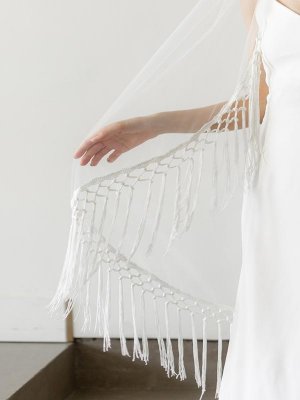 Brudslöja, bohemisk med fransar