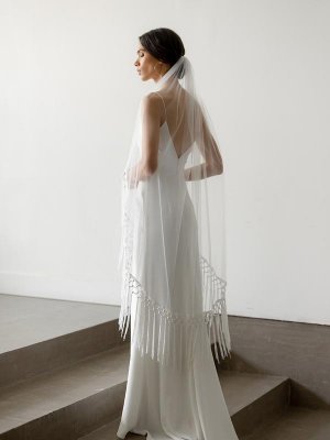 Brudslöja, bohemisk med fransar